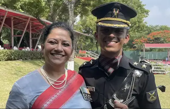 Son passes out of Army Officers Training Academy 27 years after his mother