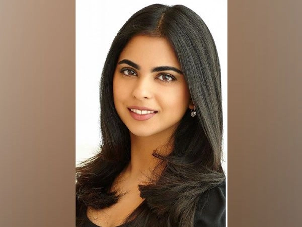 Mukesh Ambani’s daughter Isha steps in, takes command of Reliance retail