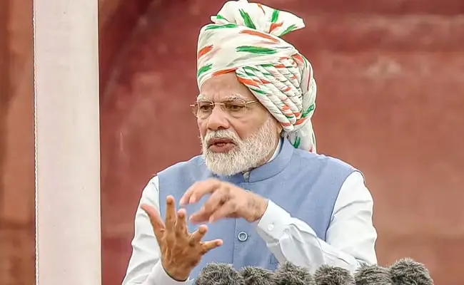 PM Modi drops teleprompter for Independence Day speech