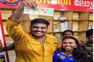 Kerala auto driver wins Rs 25 crore Onam lottery