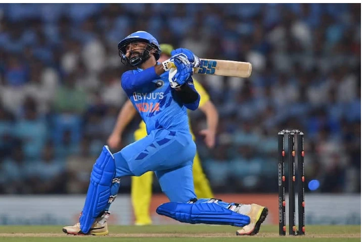 Video: Karthik’s big 6 and 4 in a row take India past Australia in T20I