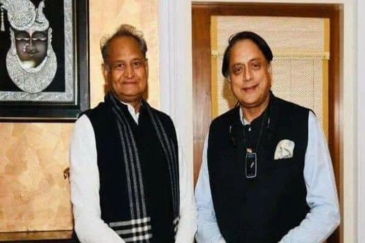 Tharoor, Gehlot in race for Congress President if Rahul Gandhi declines post