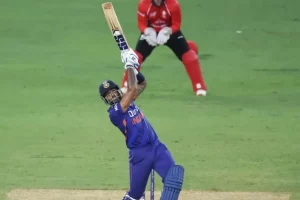 WATCH: Suryakumar hits 4 sixes off 5 balls in Asia Cup
