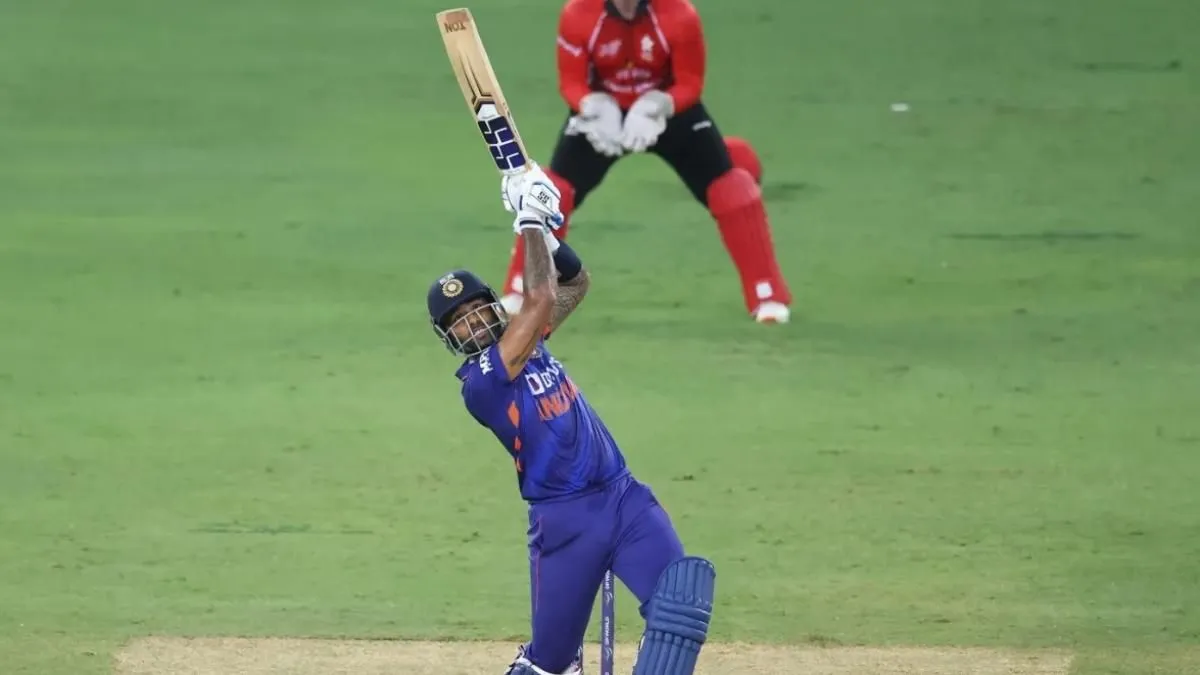 WATCH: Suryakumar hits 4 sixes off 5 balls in Asia Cup