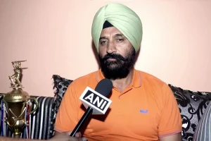 Arshdeep unaffected by negative comments, looking forward to next match: Father