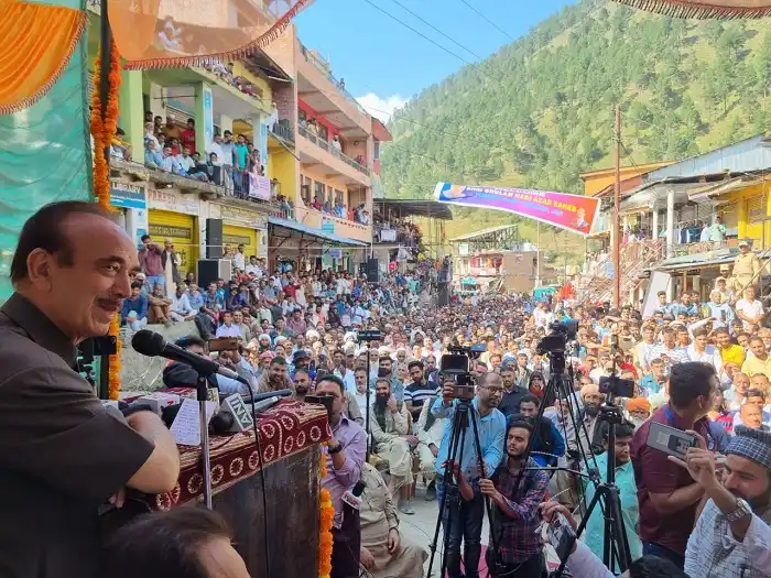 Ghulam Nabi launches Democratic Azad Party as secular force in J&K    