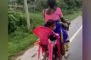 WATCH: Indian mother’s brilliant jugaad for carrying child on bicycle