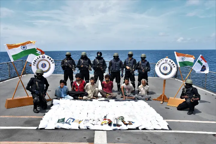 Rs 1,200 crore worth heroin from Pakistan seized on boat off Kerala coast