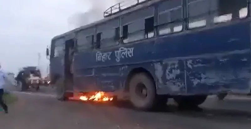 Caught on Camera: Man burns under police bus in Bihar after accident, cops flee spot 