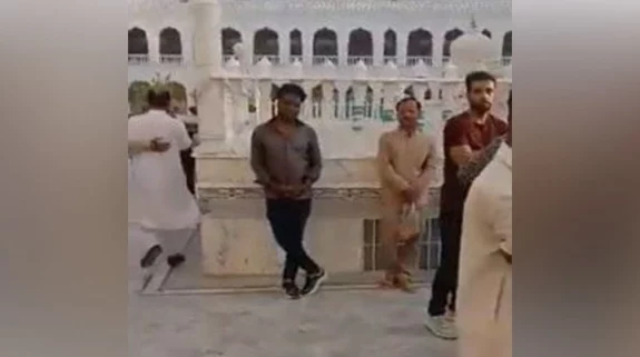 Sikhs outraged as film crew enters Gurudwara Panja Sahib in Pakistan with shoes on