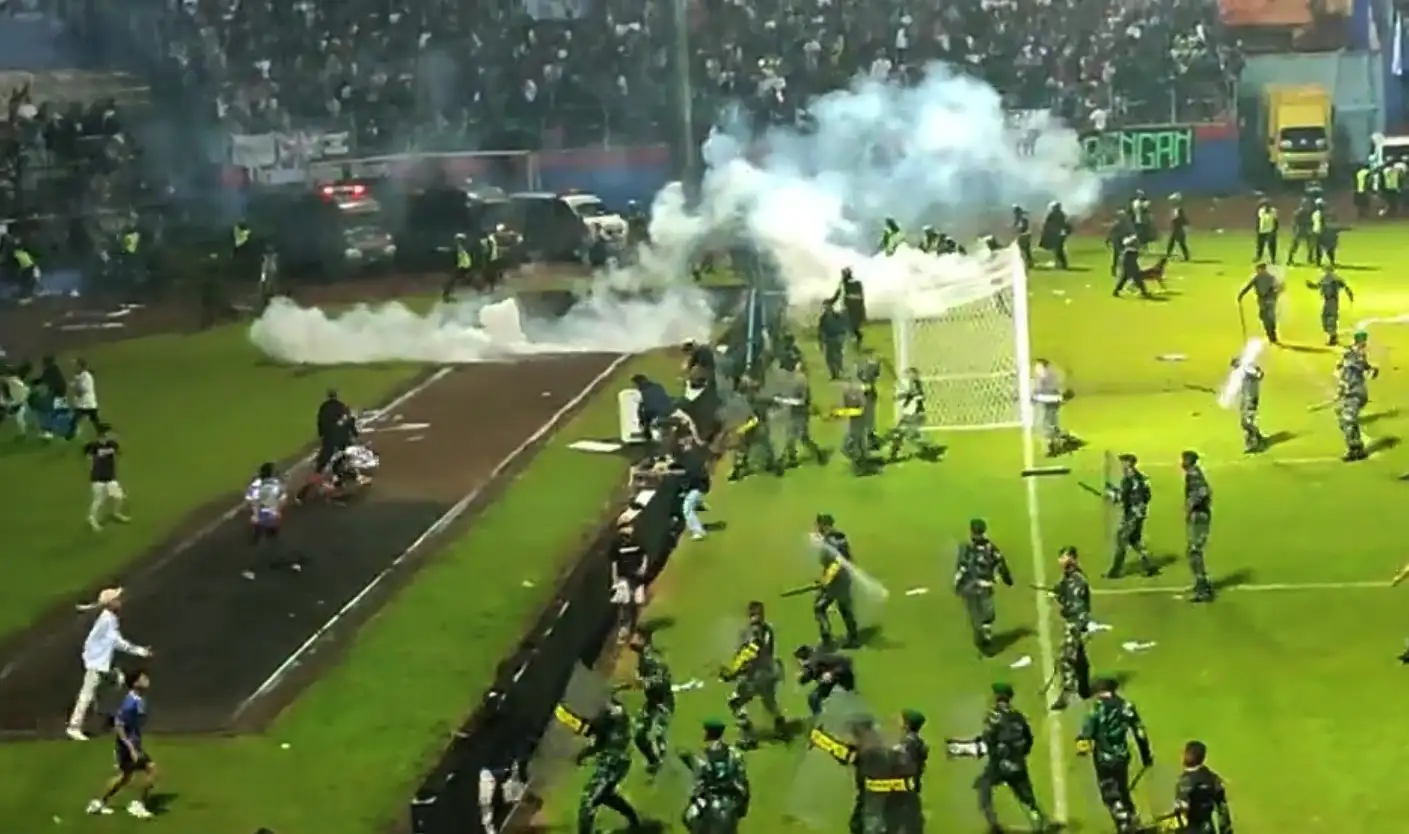 129 people killed in riots and stampede at football match in Indonesia