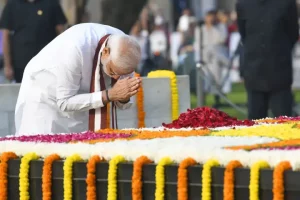 PM Modi pays tributes to Mahatma Gandhi and Lal Bahadur Shastri on their birth anniversary