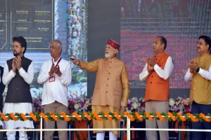 PM Modi exhorts Himachal voters to elect “double engine” government, citing benefits  
