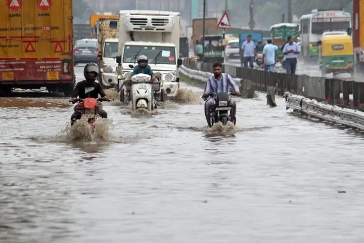 Schools shut in Noida, other UP districts due to heavy rains