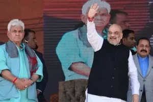 WATCH:  Home Minister has bullet-proof glass removed at massive rally in Baramulla