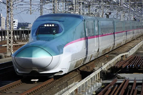 Japan’s Kishida lauds Shinkansen bullet train project in India as a model for world 