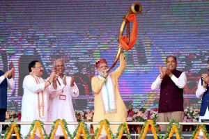PM Modi sounds bugle for BJP’s high-voltage poll campaign in Himachal, opens Rs 1 ,470 crore AIIMS