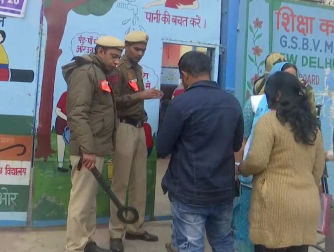 Voting for Delhi civic polls underway amid tight security