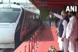 PM flags off Nagpur-Bilaspur Vande Bharat Express, rolls out Rs 1,500 crore worth railway projects