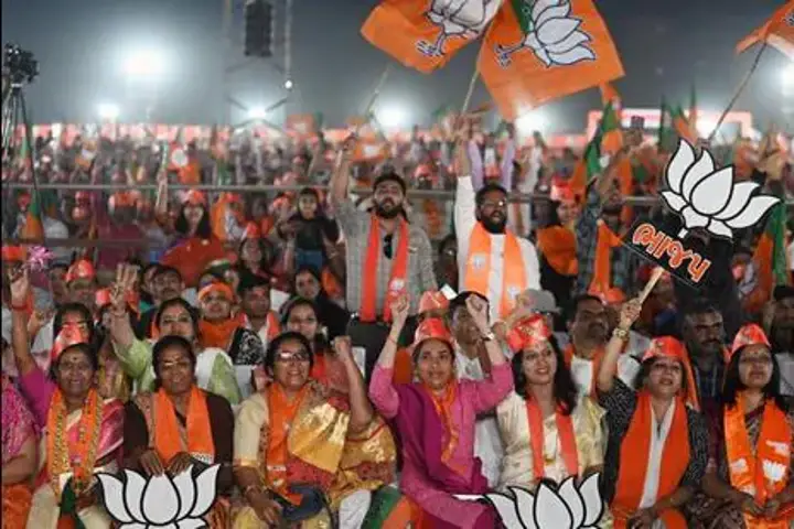 BJP headed for landslide victory in Gujarat, tough fight with Congress in Himachal