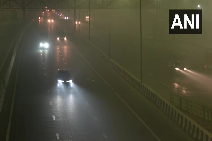 Delhi-NCR shivers amid dense fog as cold wave continues