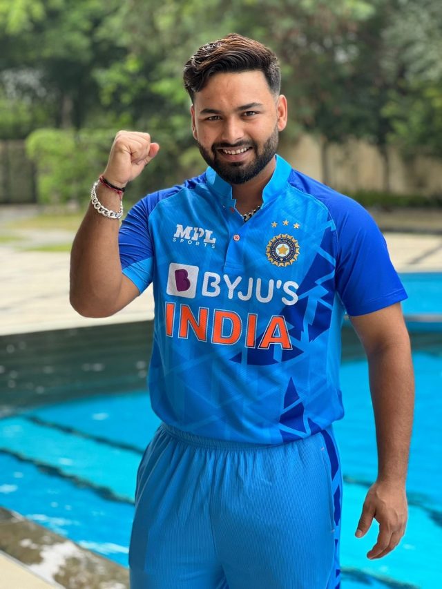 Rishabh Pant’s car drives into divider in Haridwar district, is conscious now