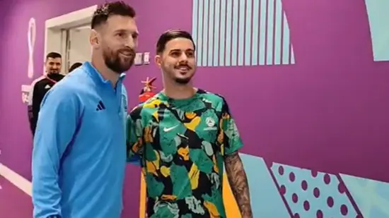 Watch: Australia players take turns to click photos with Messi after World Cup defeat