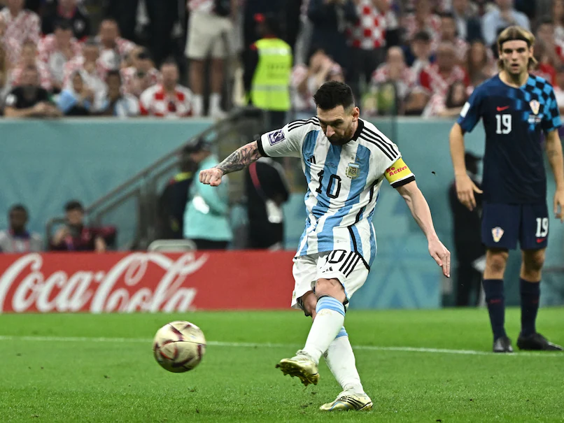Video: Lionel Messi’s power-packed spot kick beats Croatia keeper