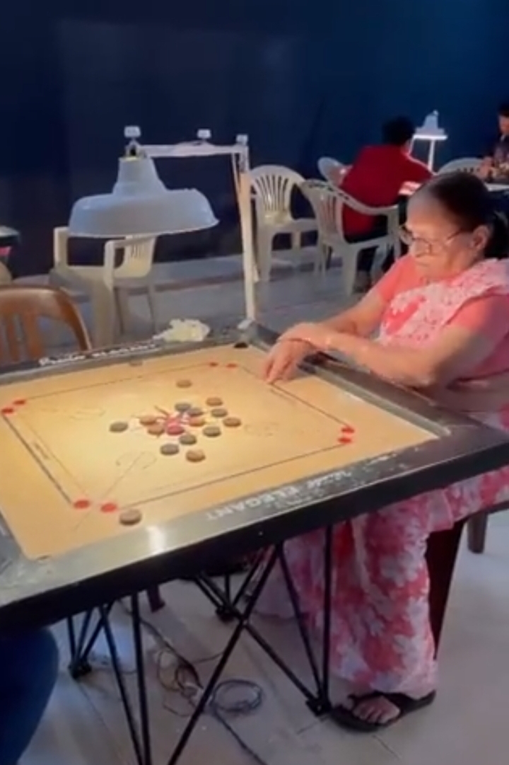 Watch: 83-year-old grandma wins gold medal in Pune carrom tournament beating young rivals