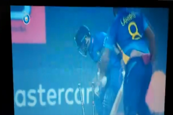 Video: Virat Kohli puzzled as Sri Lanka pacer rattles stumps
