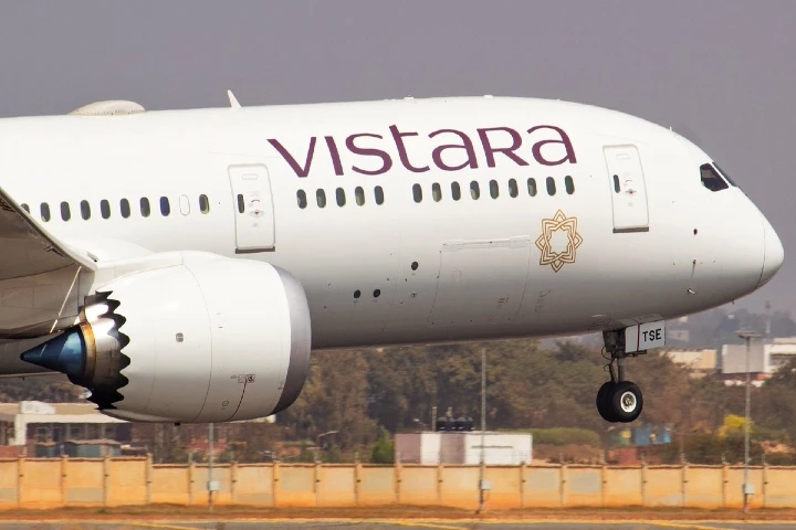 Vistara flight returns after take-off due to hydraulic failure, DGCA orders probe