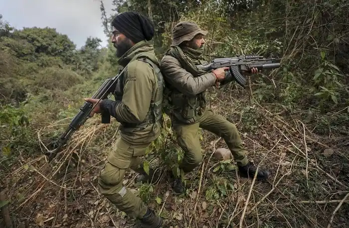 Two Lashkar terrorists, who had escaped from an encounter, killed at Budgam in Kashmir
