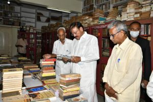 Passion for books leads to library of 2 lakh books in Andhra Pradesh’s Guntur