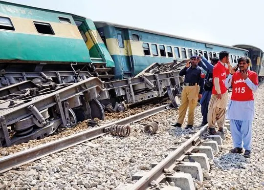 Baloch rebels in Pakistan attack Punjab again, train derailed in Multan