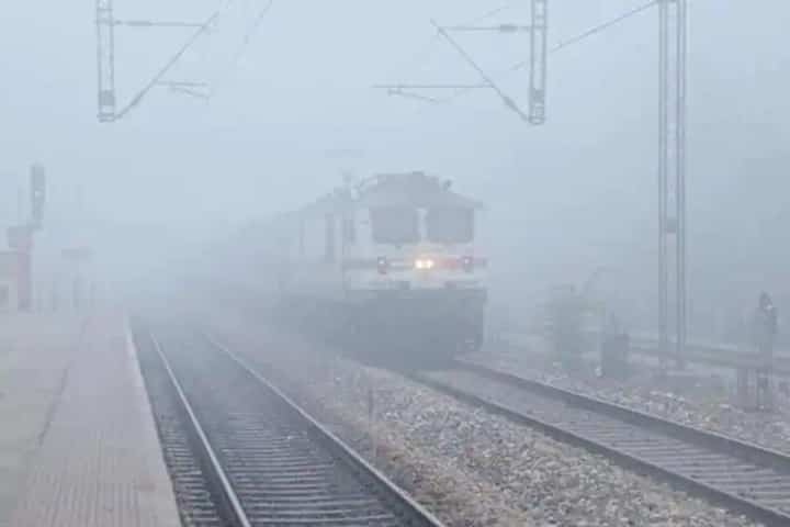 10 Delhi-bound trains running late due to dense fog