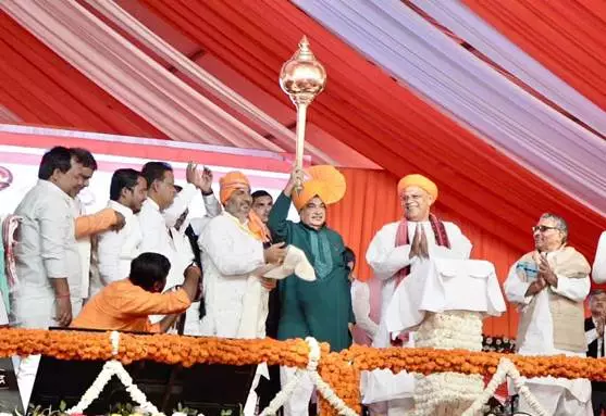 Gadkari inaugurates 7 new highways, Lucknow-Patna travel time cut to less than 5 hours