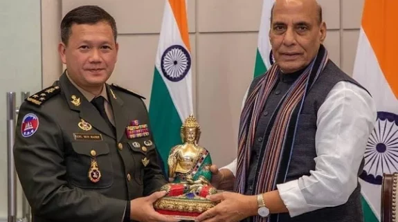India warms up to Cambodia during visit of top General
