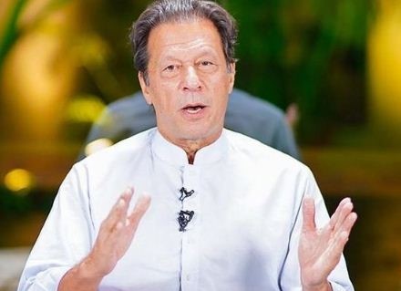 Police claims team went to Imran Khan’s residence to sign notice, not arrest him