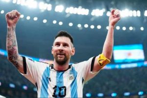 Messi scores hat-trick to shoot past 100-goal mark