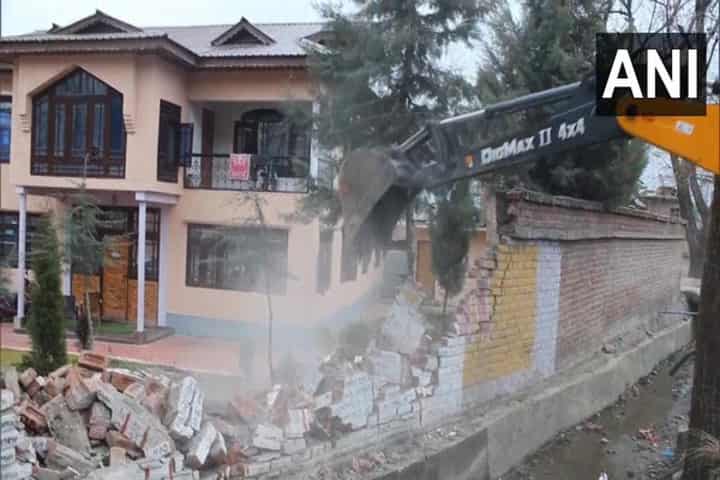 Pak based Kashmiri terrorists in cross-hairs again as govt attaches properties of over 150 in J&K 