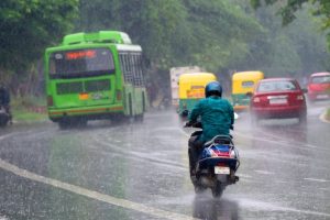 Freak rains lash Delhi for second day in a row