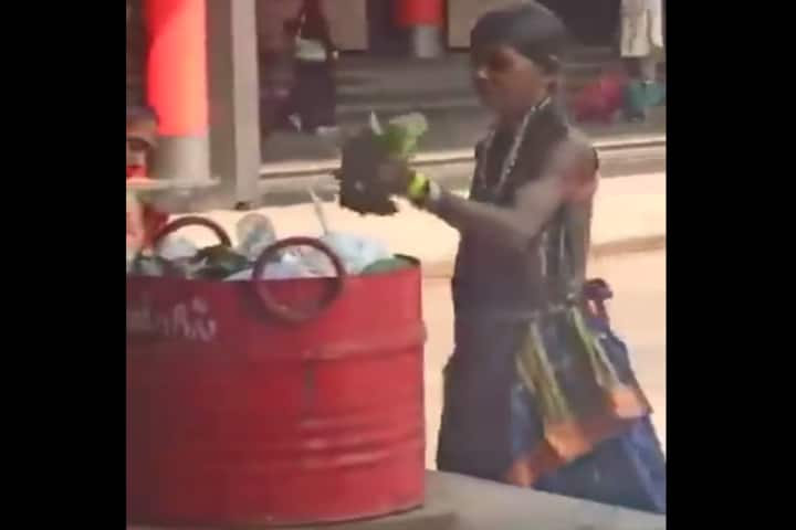 Watch: Karnataka’s woman fruit seller, the unsung heroine of Swachh Bharat Abhiyan
