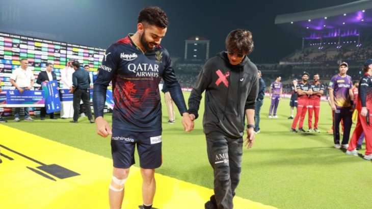 Watch: SRK teaches Virat Kohli steps of Jhoome Jo Pathan on cricket field