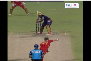 Watch: KKR batter Russel smashes three sixes in 19th over vs Punjab Kings