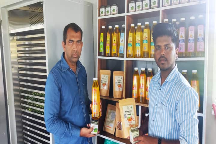 Maharashtra farmers ring in cash riding on engineer’s e-commerce platform