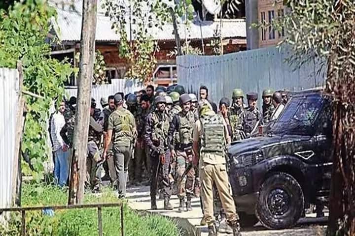 Two terrorists killed in predawn swoop in Kashmir