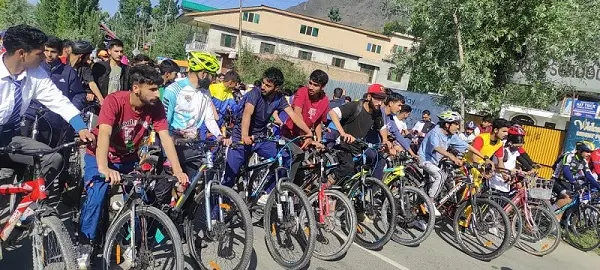 Watch: ‘Pedal for Peace’ cyclothon in Kashmir for G20 delegates