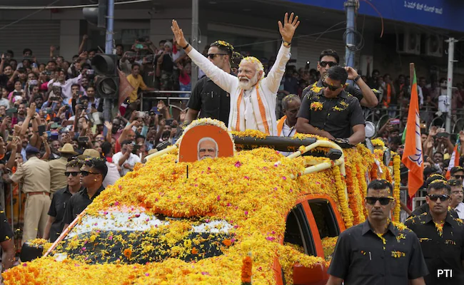 PM Modi boosts BJP’s poll prospects in Karnataka, jittery Congress flies in Sonia