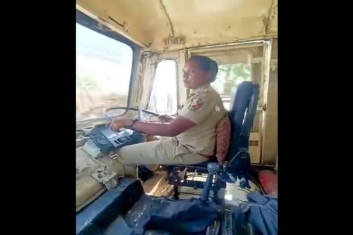 Maharashtra Roadways gets first woman bus driver