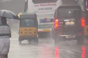 Schools shut, flights disrupted as heavy rains lash Chennai, adjoining districts